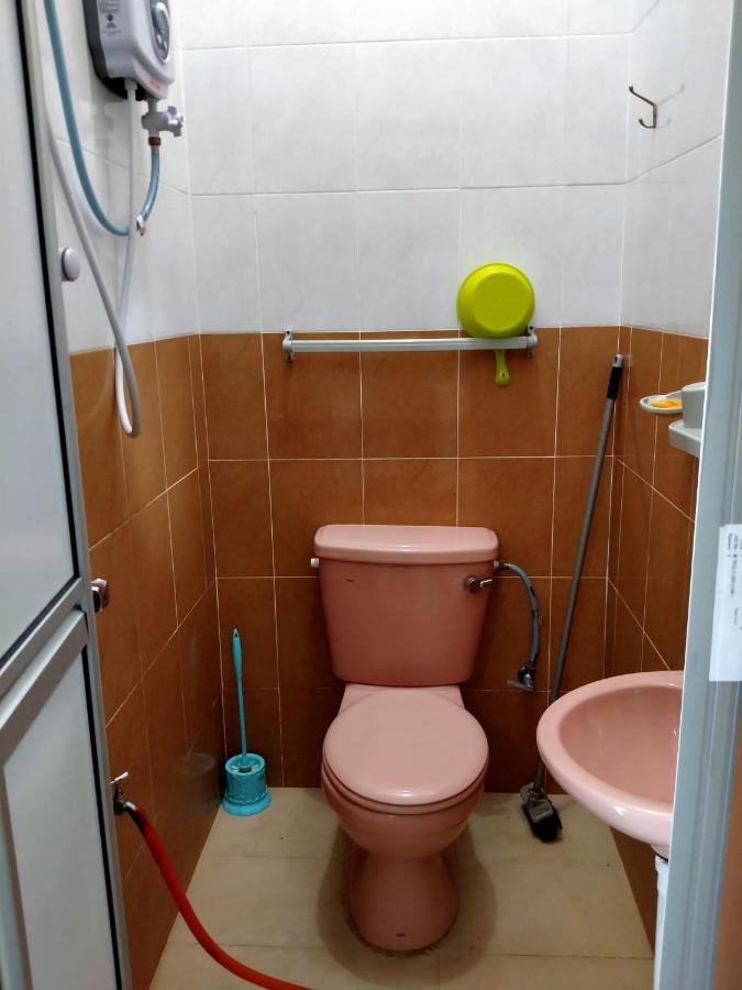 Penginapan Mycj - Roomstay Kuala Terengganu Zewnętrze zdjęcie