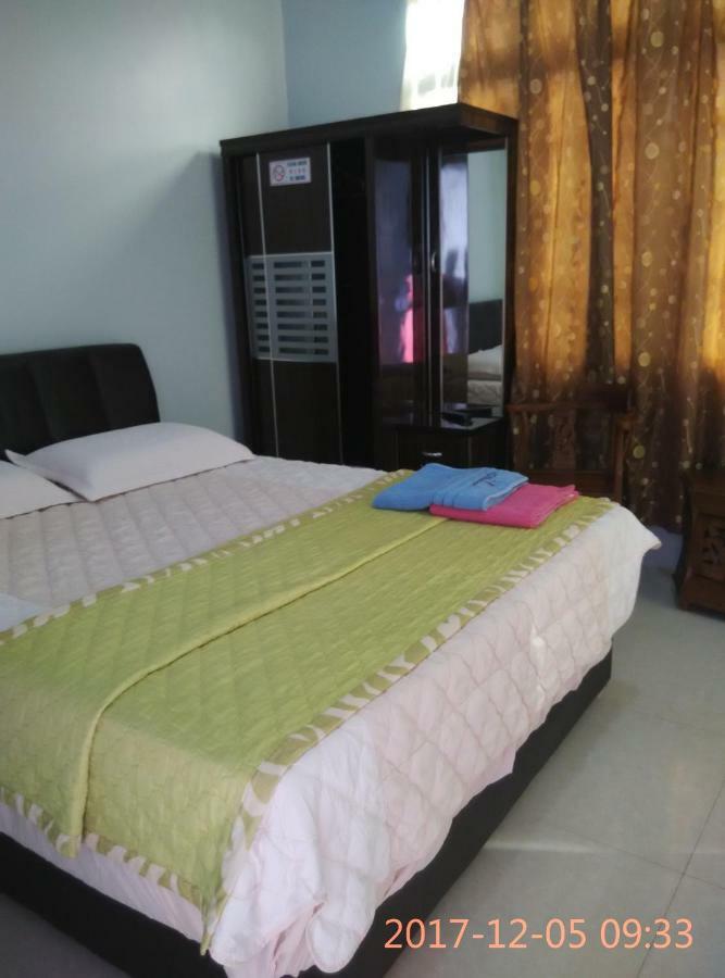 Penginapan Mycj - Roomstay Kuala Terengganu Zewnętrze zdjęcie